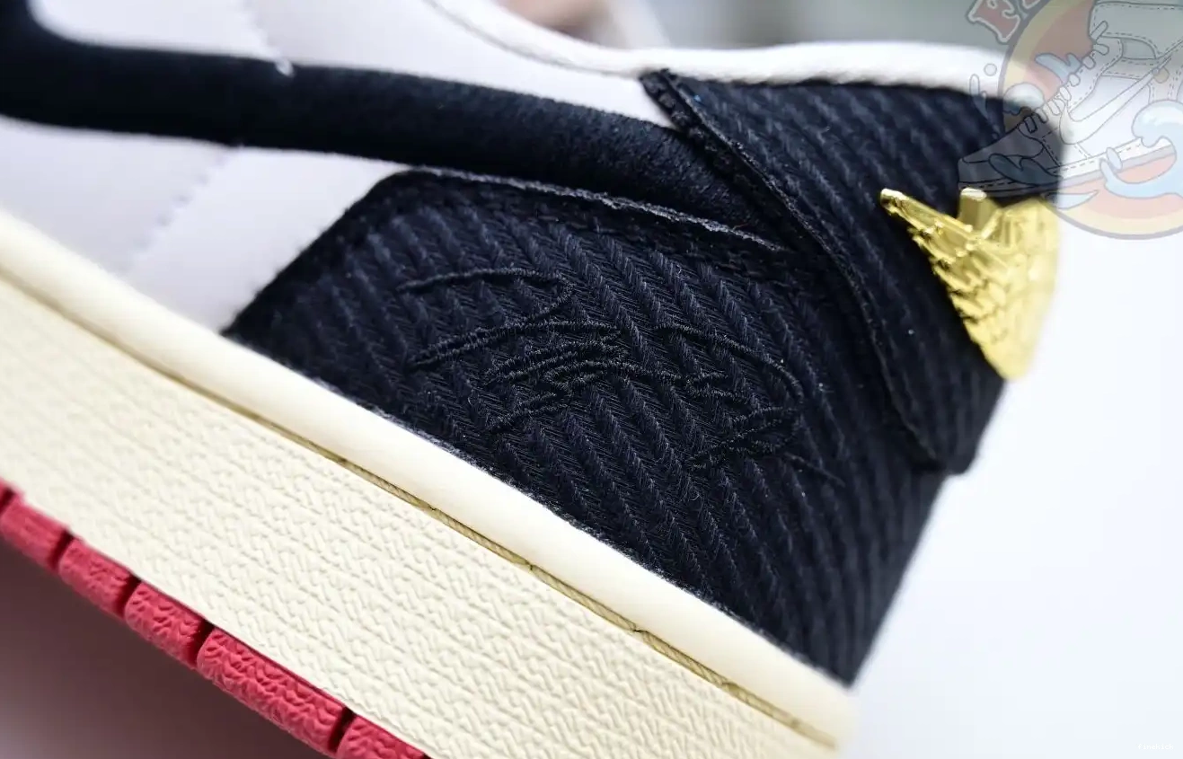 “Away” Jordan Jordan Room OG Low Air Trophy x 1 0611